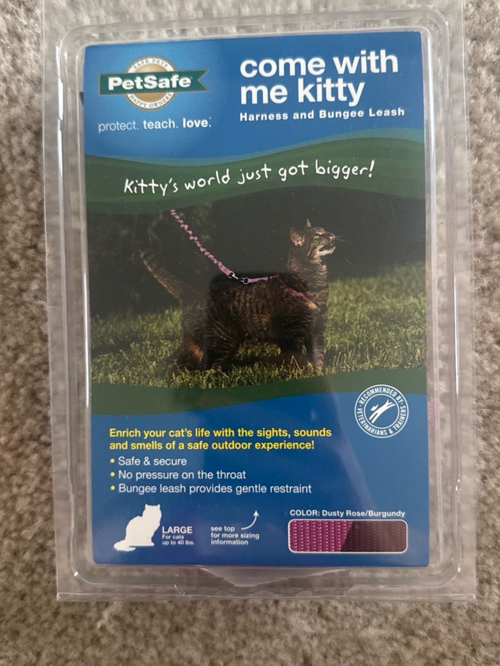PetSafe Come With Me Kitty Harness & Bungee Leash – Dusty Rose and Burgundy